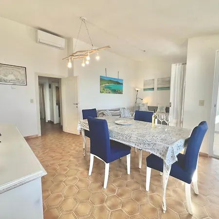 Rosanna, Terrazza Vista Mare, 2 Camere, Clima E 2 Posti Auto A 50 M Dal Mare! By Alfareal Апартаменты
