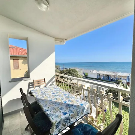 Rosanna, Terrazza Vista Mare, 2 Camere, Clima E 2 Posti Auto A 50 M Dal Mare! By Alfareal *