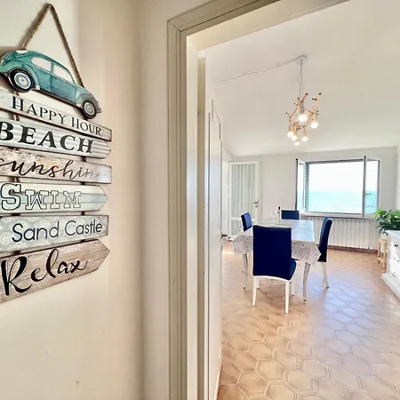 Rosanna, Terrazza Vista Mare, 2 Camere, Clima E 2 Posti Auto A 50 M Dal Mare! By Alfareal Апартаменты